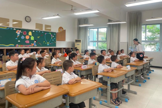 优质均衡方向加速跨进并积极探索高中教育特征多元展开新途径 优质均衡方向加速跨进并积极探索高中教育特征多元展开新途径